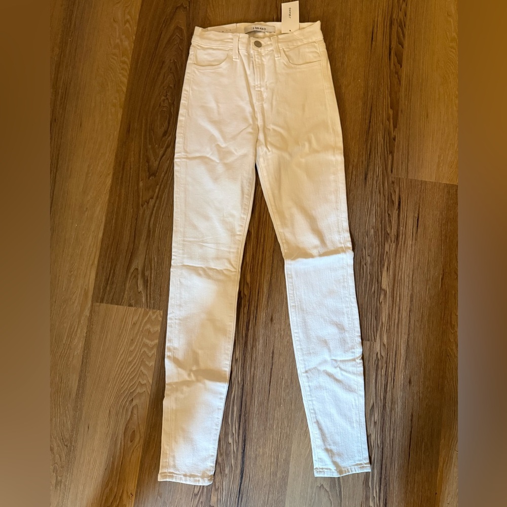 NWT J Brand White Skinny Jeans “Maria in blanc” - size 23